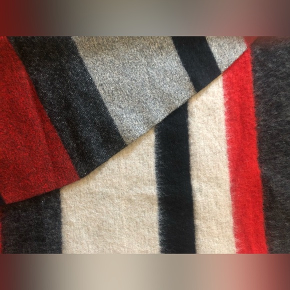 Alice + Olivia Wool and Leather Jacket Vest - Picture 6 of 7